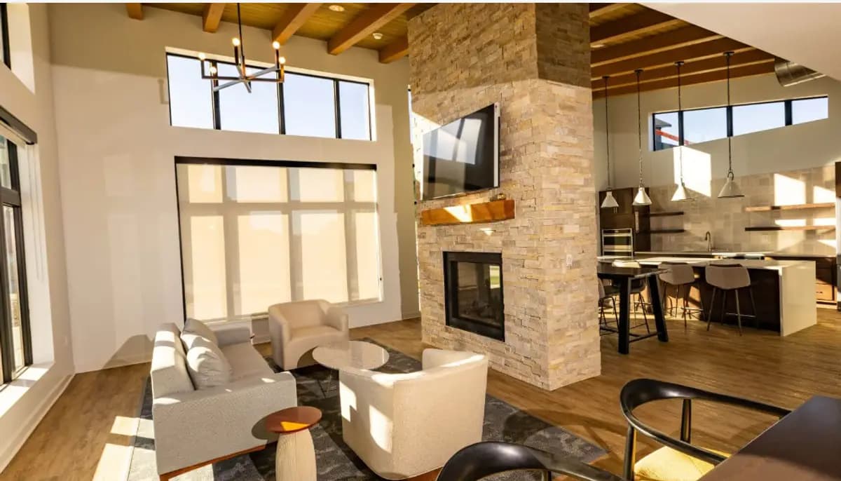 Oak Creek apartments for rent - Property image - The Broadacre Apartments - 3