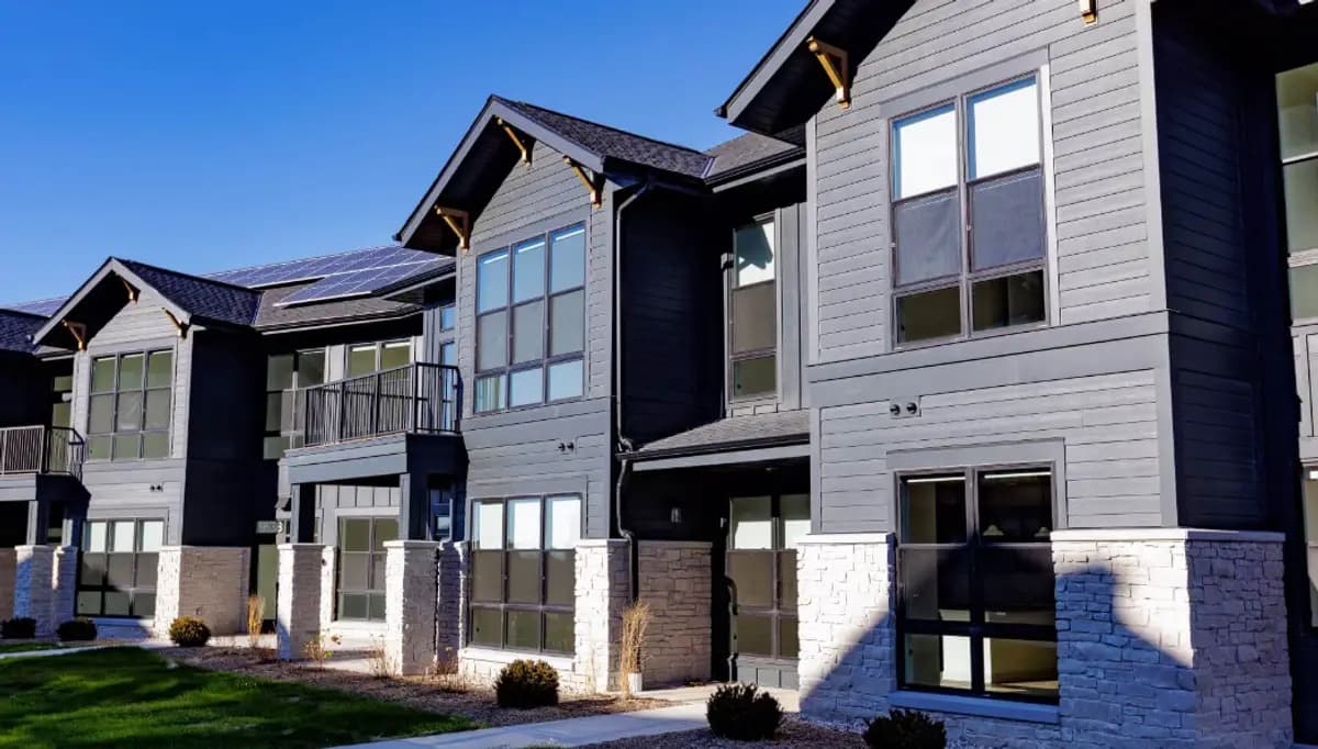 Oak Creek apartments for rent - Property image - The Broadacre Apartments - 1