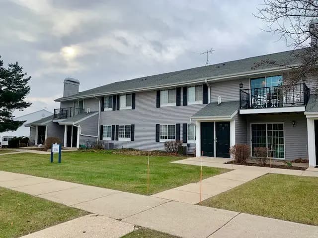 Oak Creek apartments for rent - Property image - Wood Creek Apartments - 2