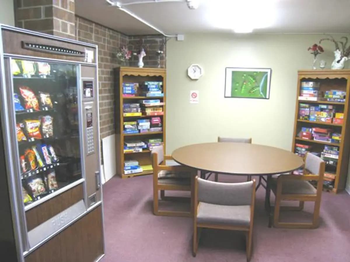 Oak Creek apartments for rent - Property image - Lake Forest Apartments - 3