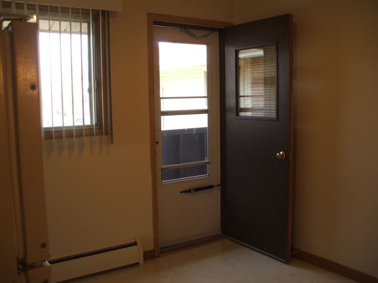 Oak Creek apartments for rent - image - large (2).jpg
