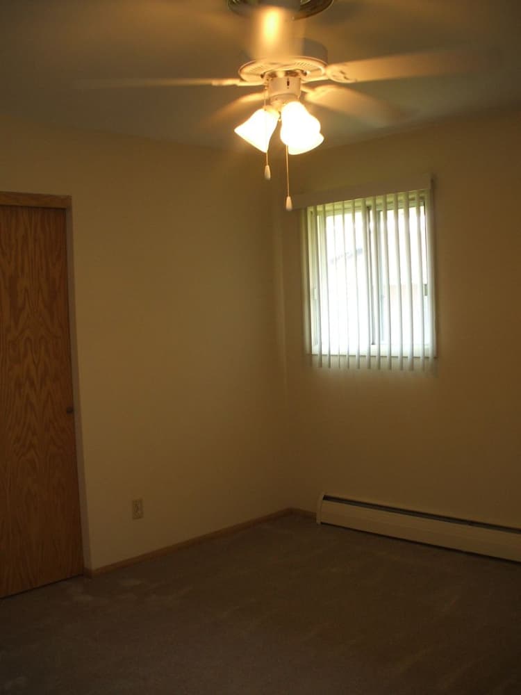Oak Creek apartments for rent - image - large (7).jpg