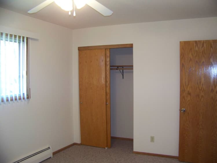 Oak Creek apartments for rent - image - large (8).jpg