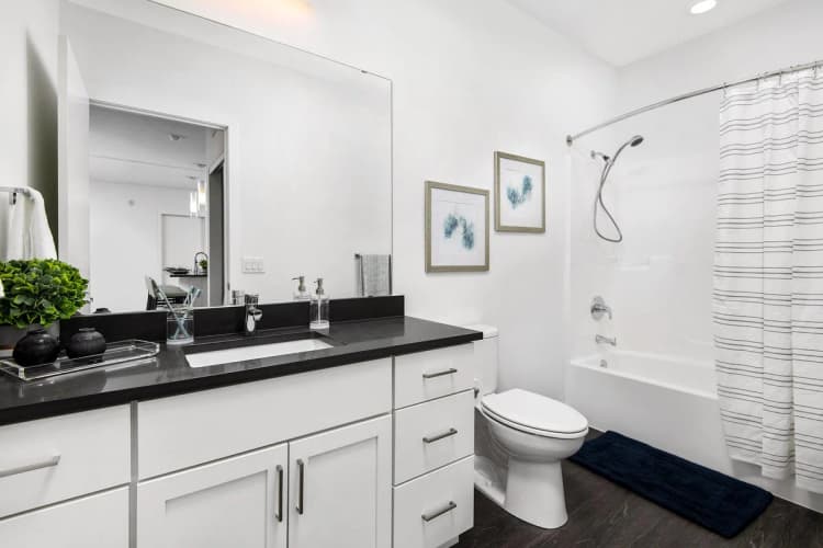 Oak Creek apartments for rent - image - yardi_image_1790577922388_35_21640170