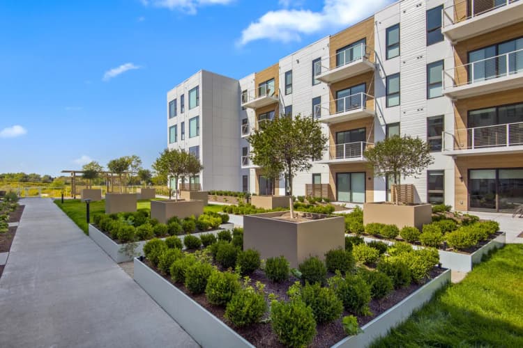 Oak Creek apartments for rent - image - yardi_image_1790577922388_38_36714405