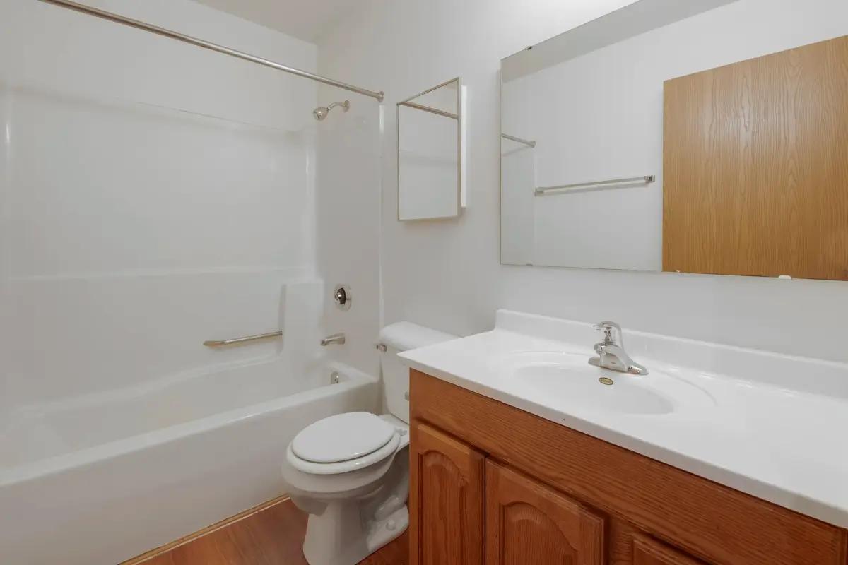 undefined apartments for rent - image - dsc_4736(1).webp - 2