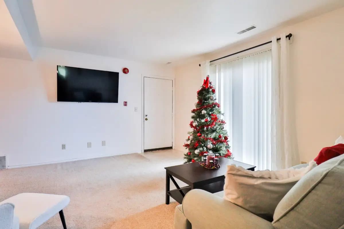 Country Oaks Apartments - Apartment - 3