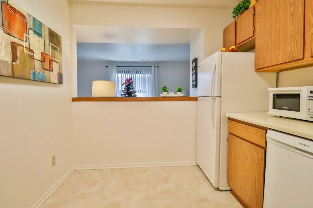 Country Oaks Apartments - Apartment - 6