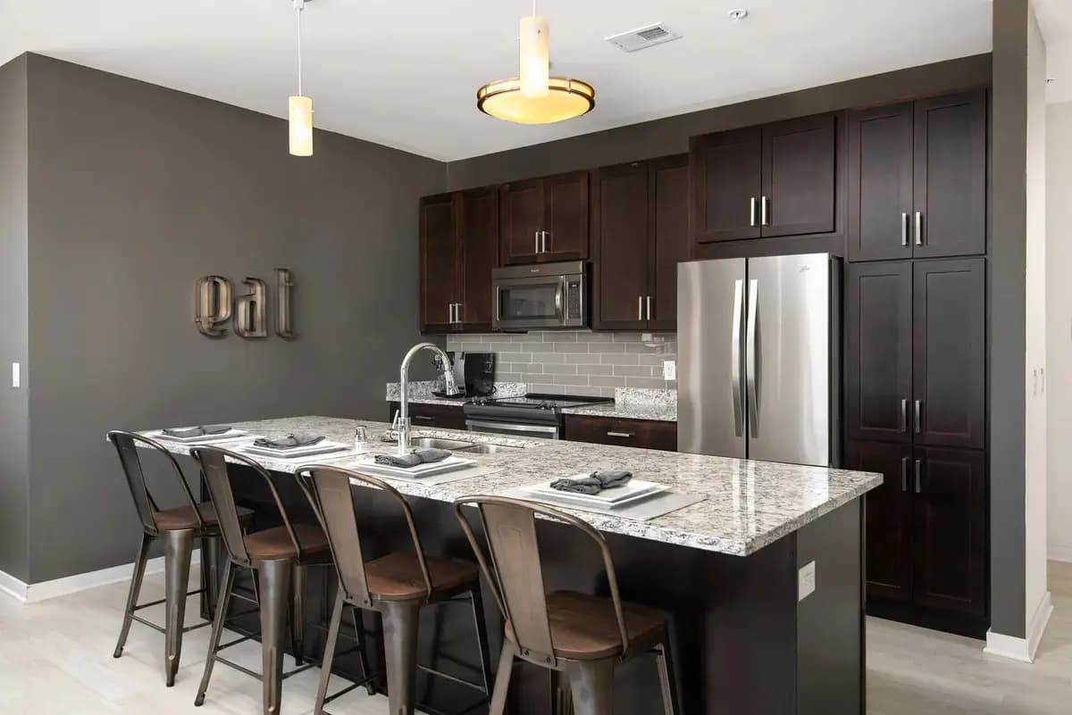 Emerald Row - Apartment - 5