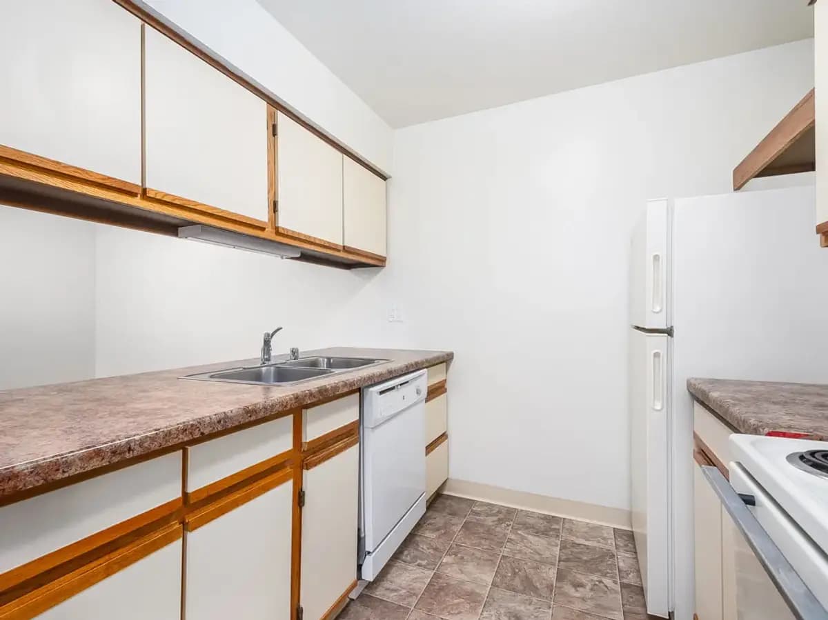 Tanglewood Apartments - Apartment - 17