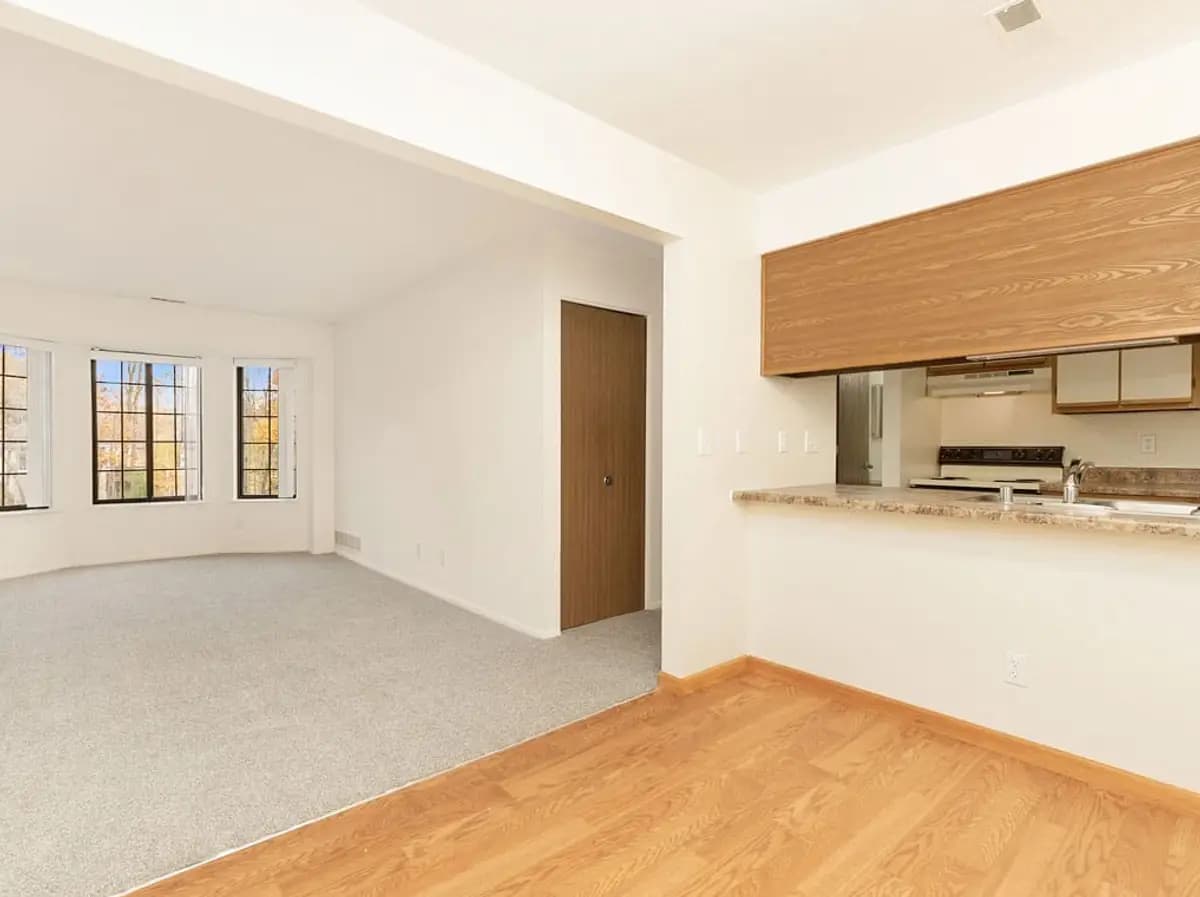 Tanglewood Apartments - Apartment - 10