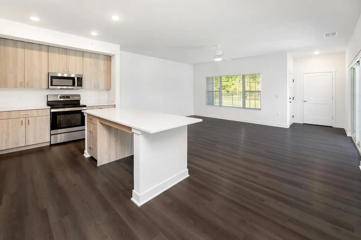 1876 Mildenhall Dr - Apartment - 33