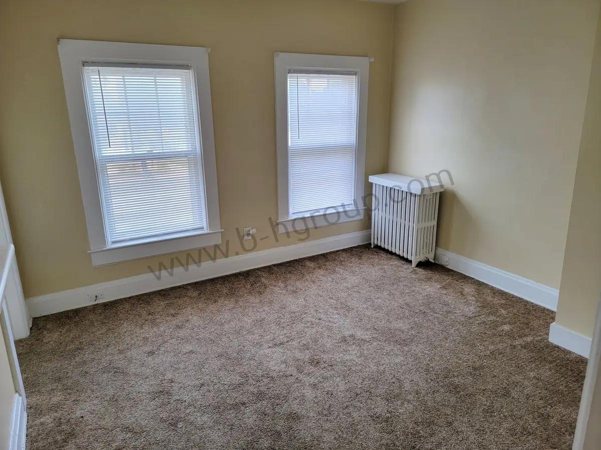undefined apartments for rent - image - large (45).jpg3