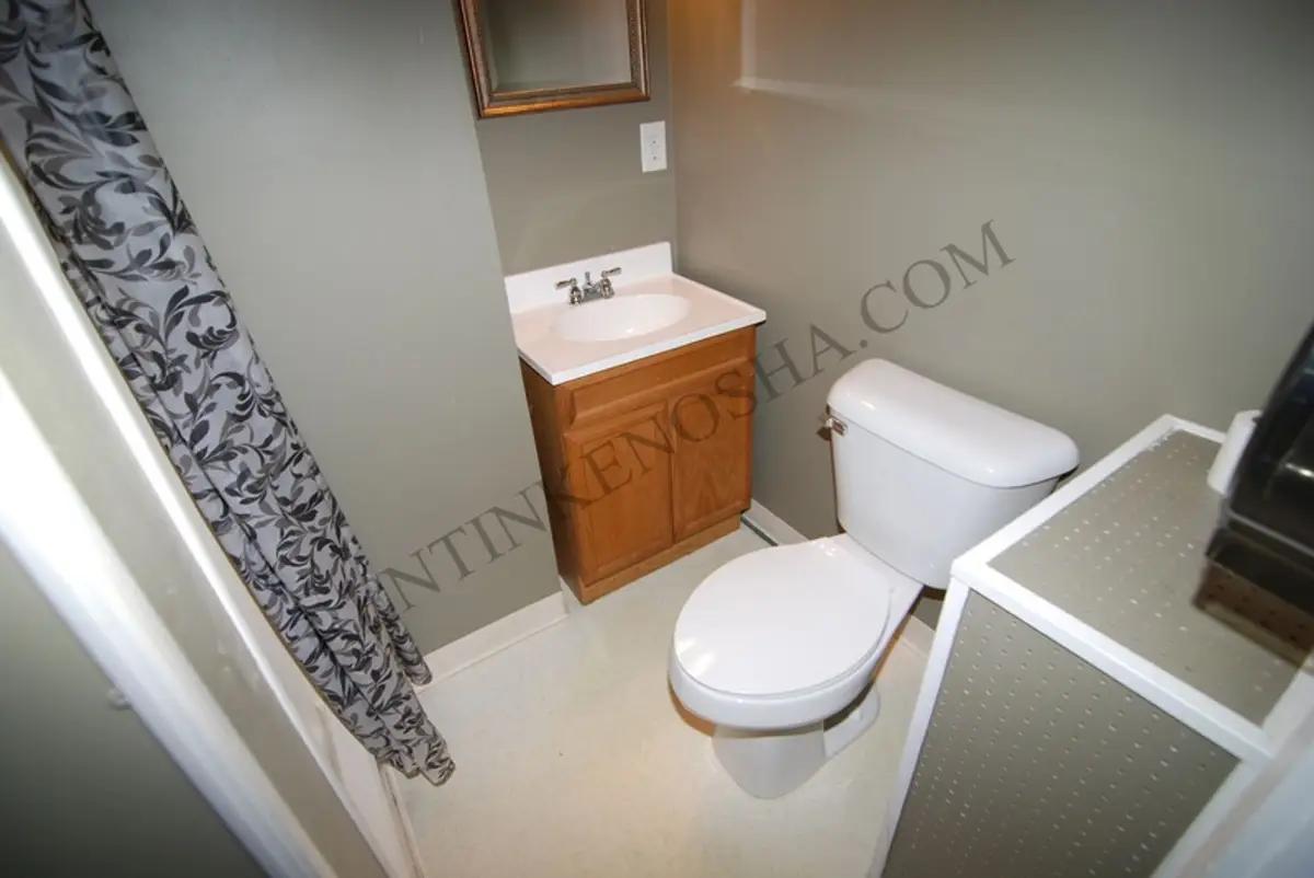 undefined apartments for rent - image - large (52).jpg0