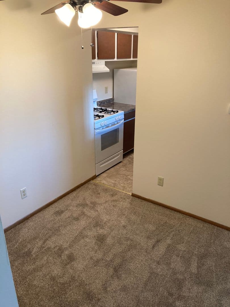 undefined apartments for rent - image - large.jpg_2.jpeg - 2