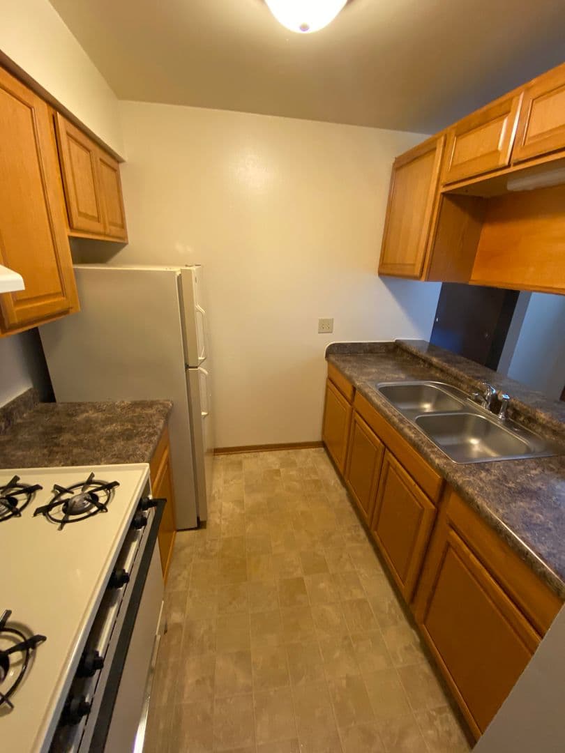 undefined apartments for rent - image - large.jpg_20.jpeg - 0