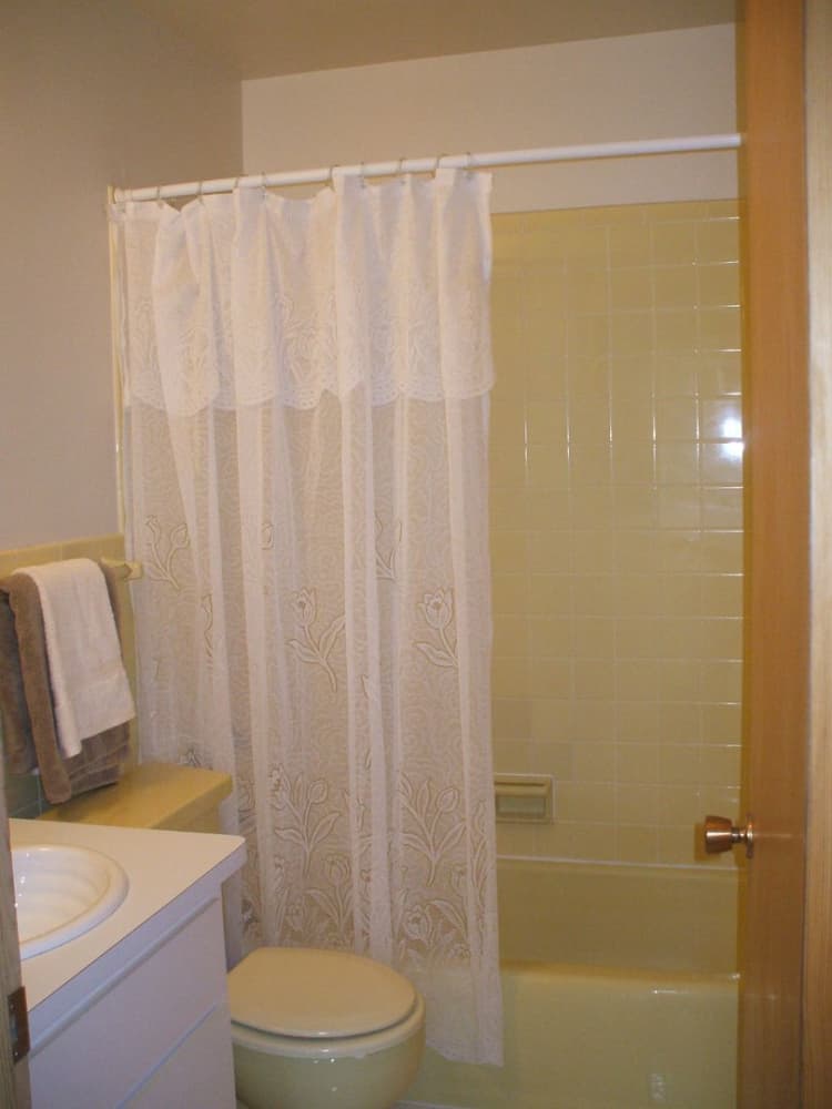 undefined apartments for rent - image - large (5).jpg