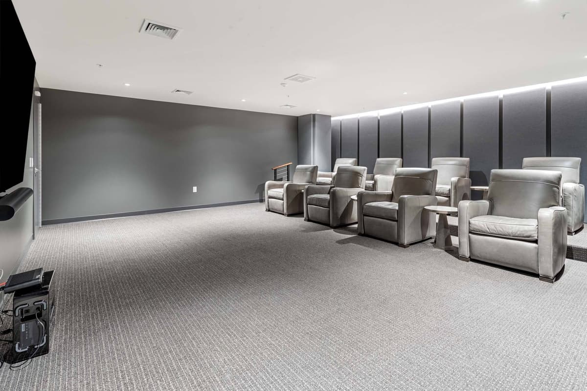 Oak Creek apartments for rent - image - yardi_image_1789454719894_13_21451463