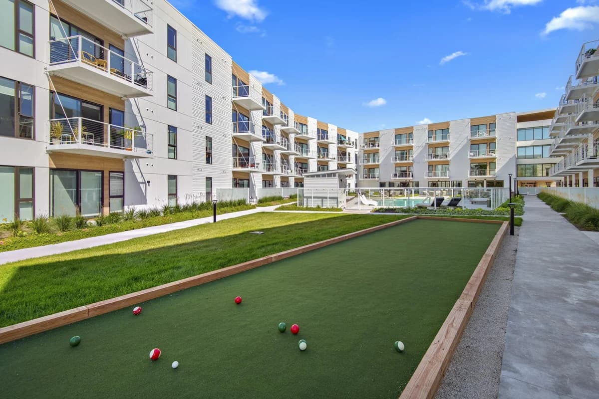 Oak Creek apartments for rent - image - yardi_image_1789454719894_6_36714409