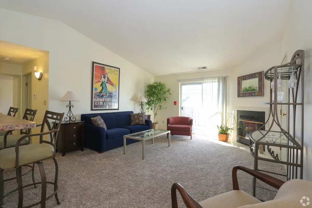 Oak Creek apartments for rent - image - wood-creek-apartments-oak-creek-wi-living-room.jpg