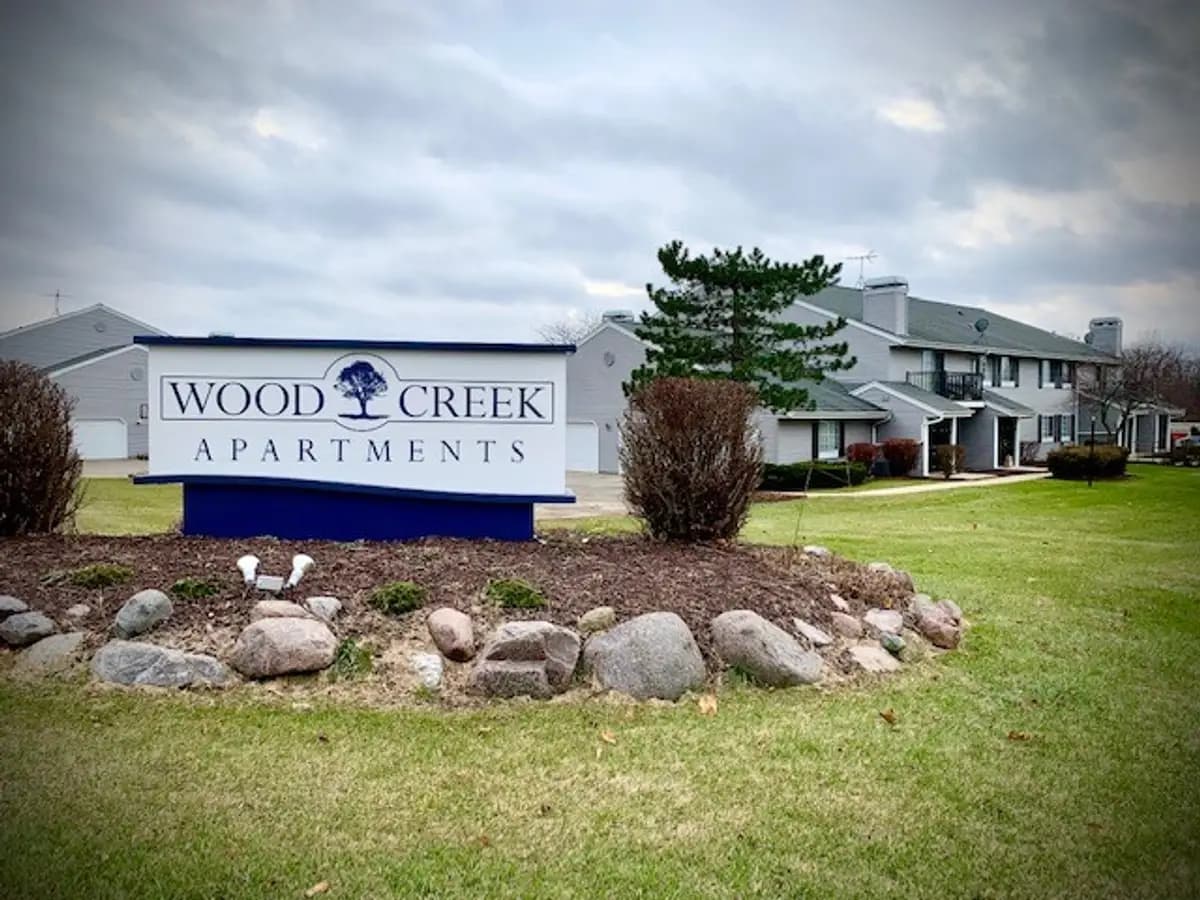Oak Creek apartments for rent - Property image - Wood Creek Apartments - 1