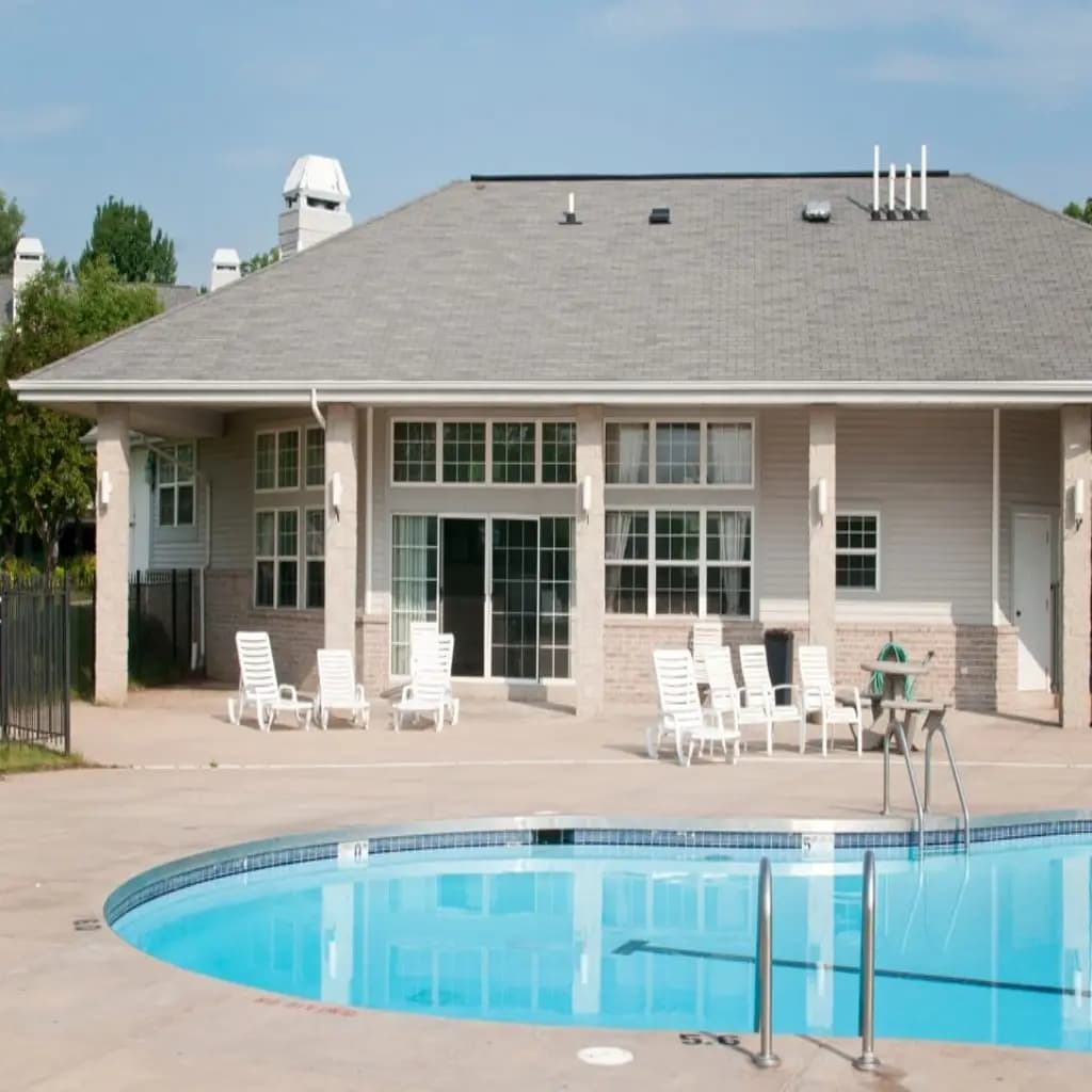Oak Creek apartments for rent - Property image - The Gables at Oak Creek - 2