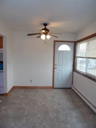 Oak Creek apartments for rent - image - 8022-202+010-1920w.webp
