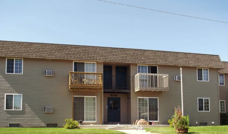 Oak Creek apartments for rent - image - wildwood-preserve-exterior1278201-1920w.webp