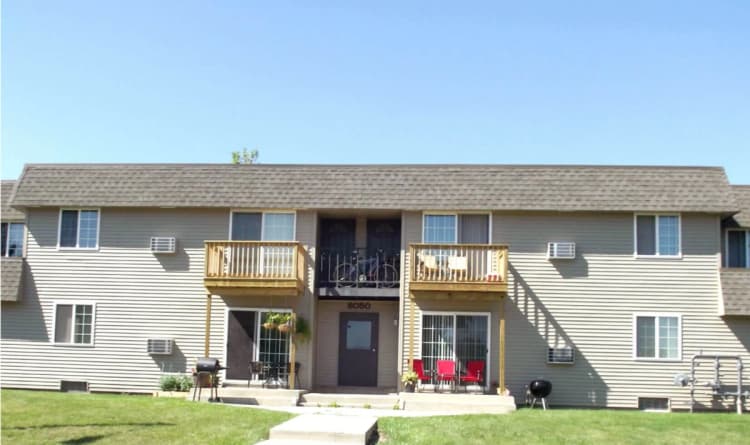Oak Creek apartments for rent - image - wildwood-preserve-exterior539257-1920w.webp