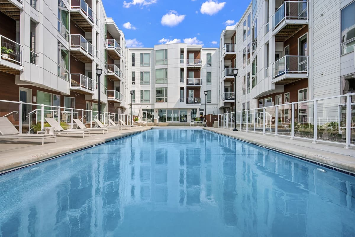 Oak Creek apartments for rent - Property image - Emerald Row Apartments - 1