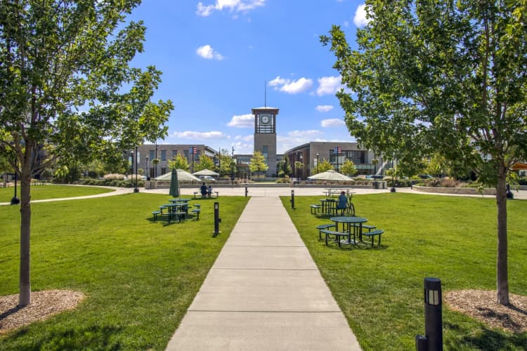 Oak Creek apartments for rent - image - yardi_image_1790577922388_4_36714403
