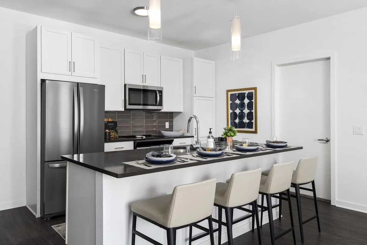 Oak Creek apartments for rent - image - yardi_image_1790577922388_21_21640004