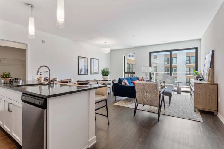 Oak Creek apartments for rent - image - yardi_image_1790577922388_20_21451468