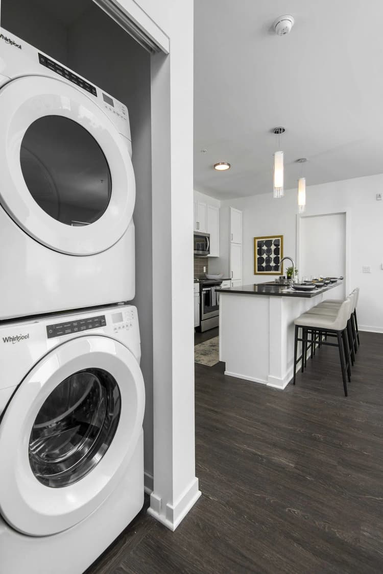 Oak Creek apartments for rent - image - yardi_image_1790577922388_22_21640181