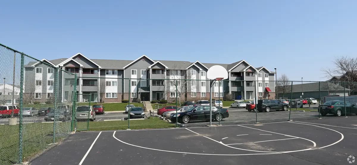 undefined apartments for rent - image - brandywood-apartments-oak-creek-wi-basketball-court.jpg
