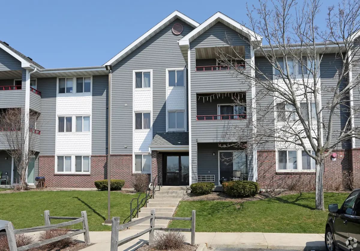 undefined apartments for rent - image - brandywood-apartments-oak-creek-wi-exterior-facade (1).jpg