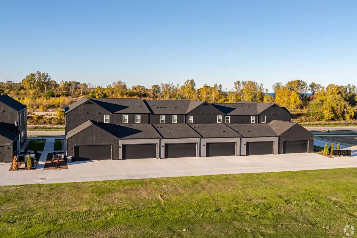 undefined apartments for rent - image - ivy-townhomes-at-lakeshore-commons-oak-creek-wi-building-photo (17).jpg