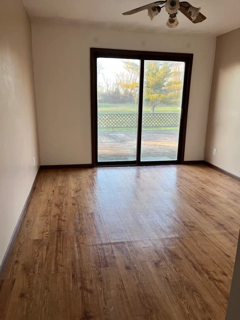 undefined apartments for rent - image - 3764-e-garden-pl-oak-creek-wi-dining-room.jpg