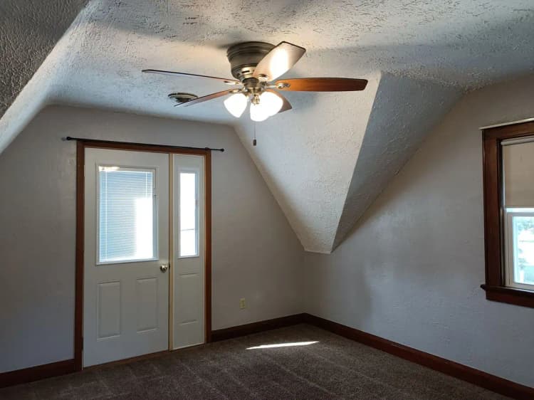 undefined apartments for rent - image - large (12).jpg