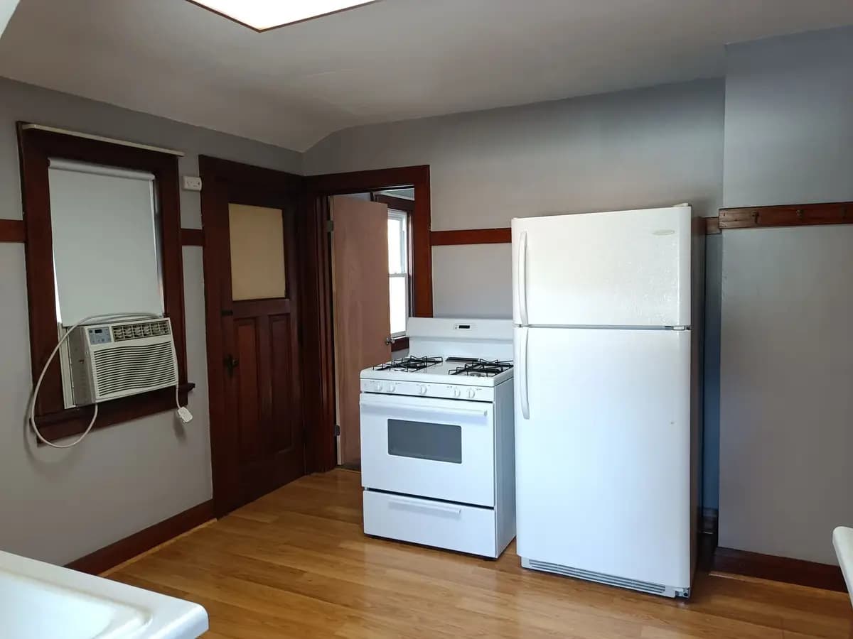 undefined apartments for rent - image - large (5).jpg