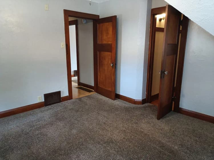 undefined apartments for rent - image - large (9).jpg